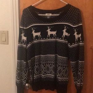 Old navy festive sweater